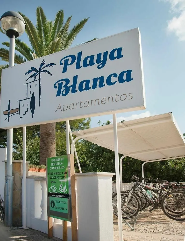 Apartamentos Mar Blanca Cala Blanca 0*,  Spanyolország