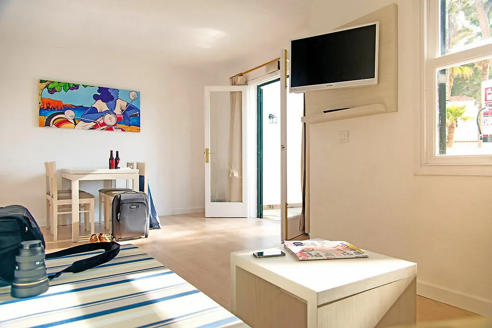 Apartamentos Mar Blanca Cala Blanca 0*,